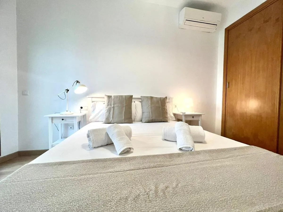 Adela & Private Courtyard By Ele Apartments Málaga